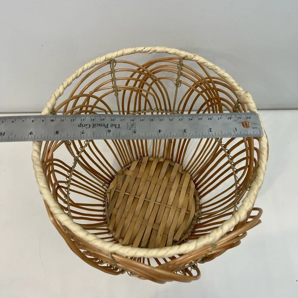 Rattan Wicker Planter Round Arches